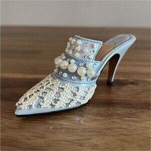 Just the Right Shoe by Raine Frosted Fantasy Blue Cinderella Vintage Boxed 1999